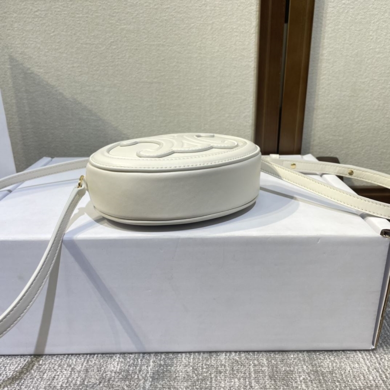 Ce1i*e triomphe bags